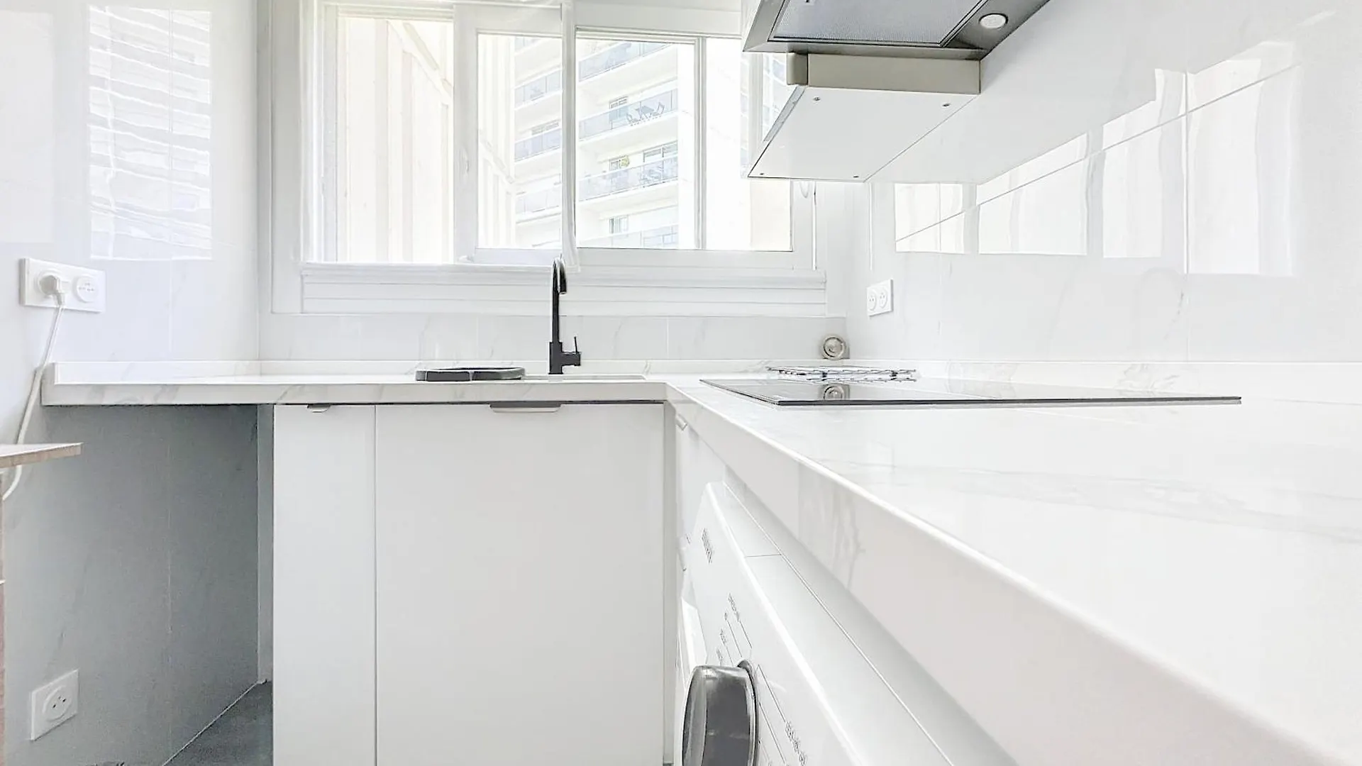114 - Paris Appartement Renove De Luxe Pour 4 Personnes 0*,  France