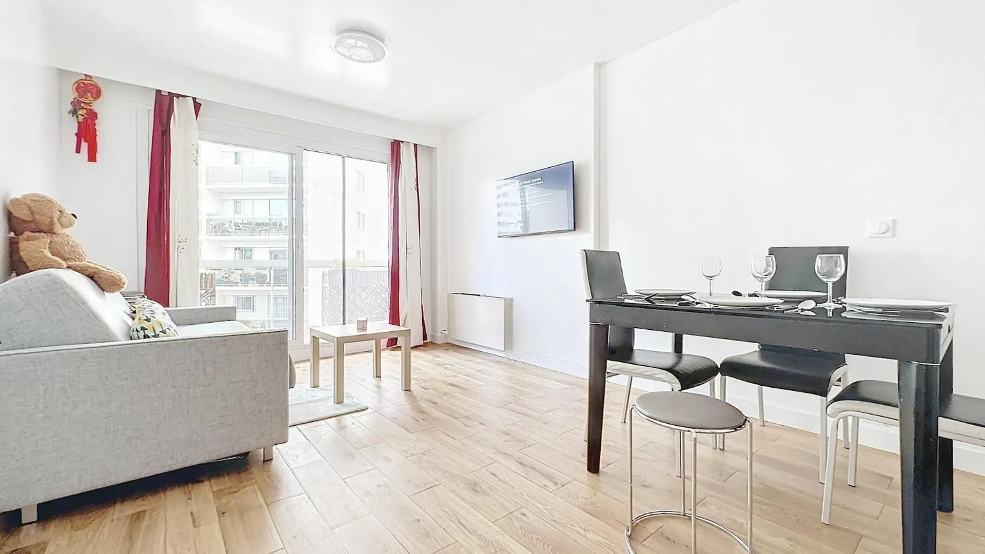 114 - Paris Appartement Renove De Luxe Pour 4 Personnes