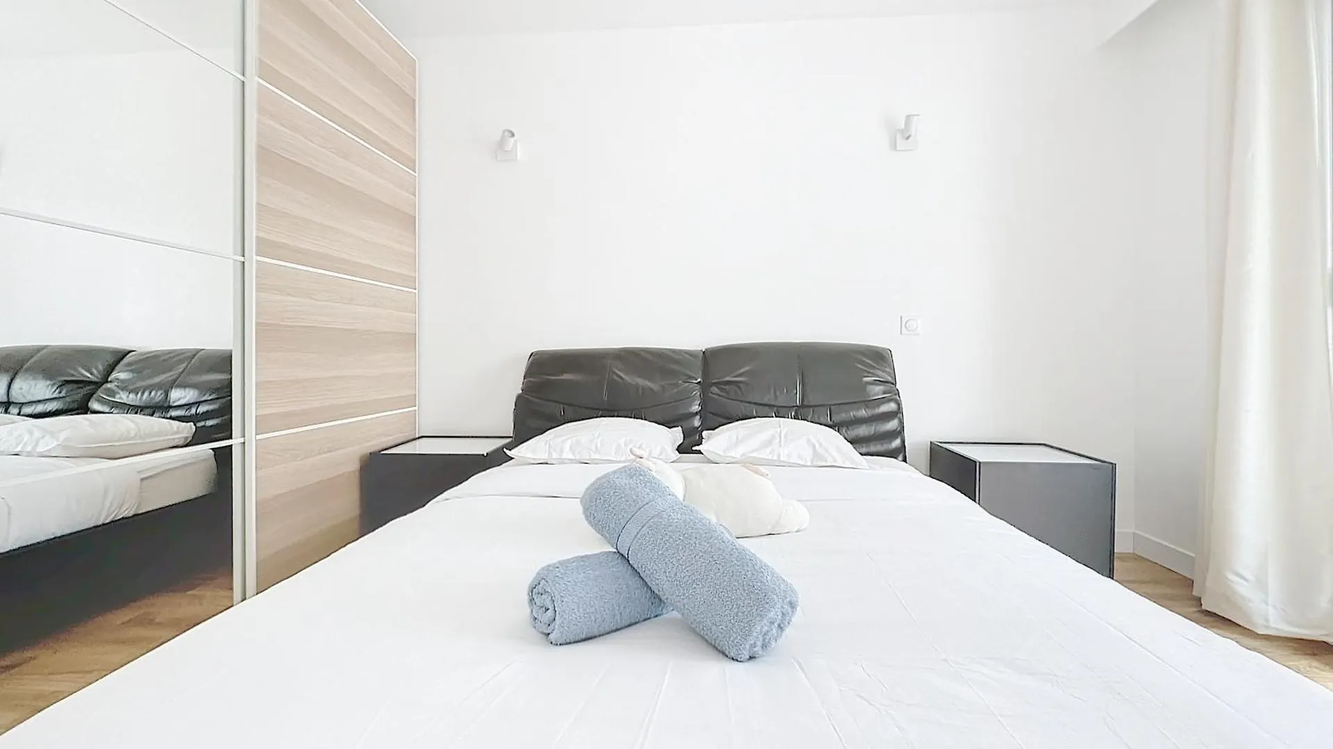 114 - Paris Appartement Renove De Luxe Pour 4 Personnes